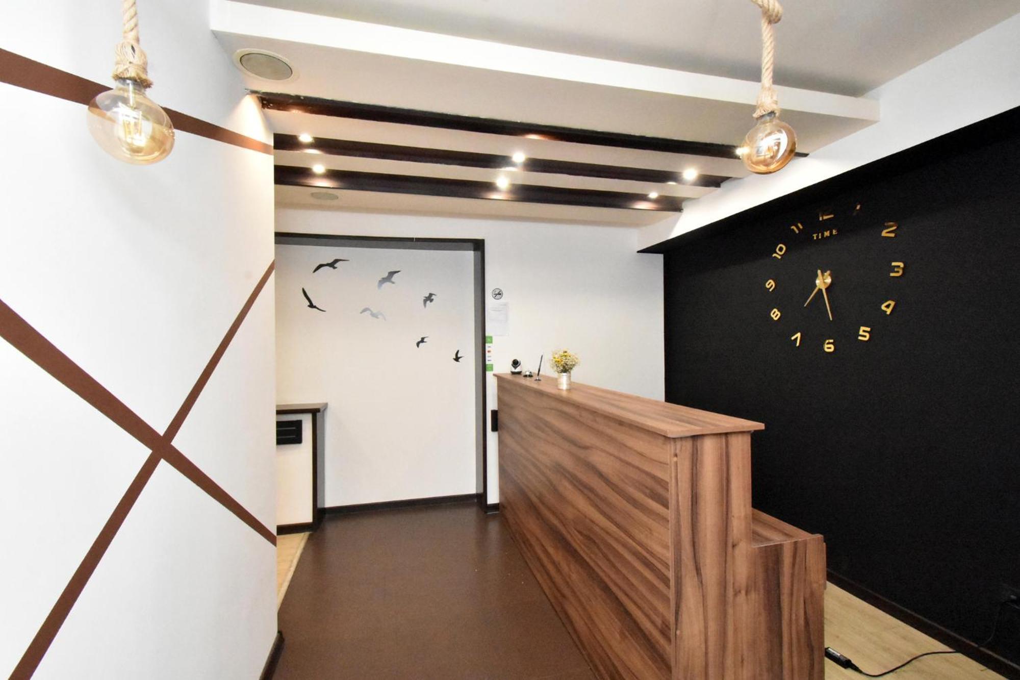 Luna Guest House 耶烈万 外观 照片